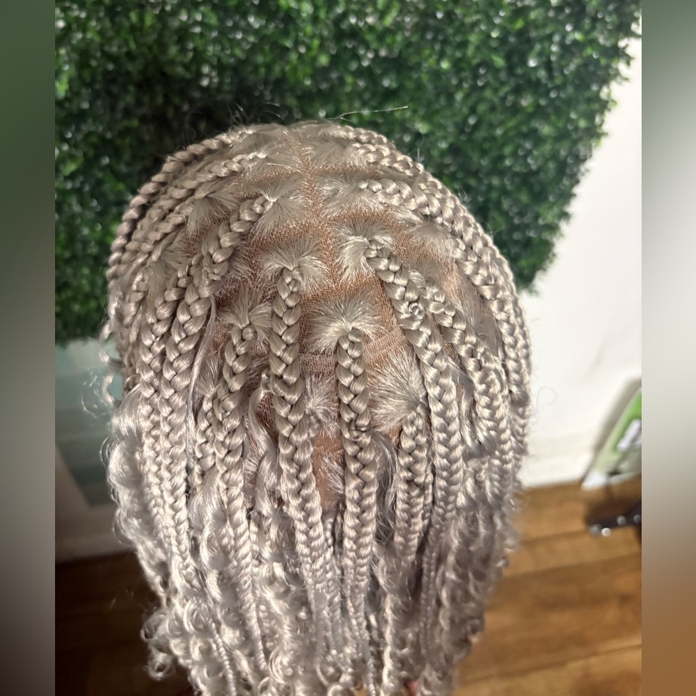 Grey Braided Wig 16 inch - Picture 2 of 3